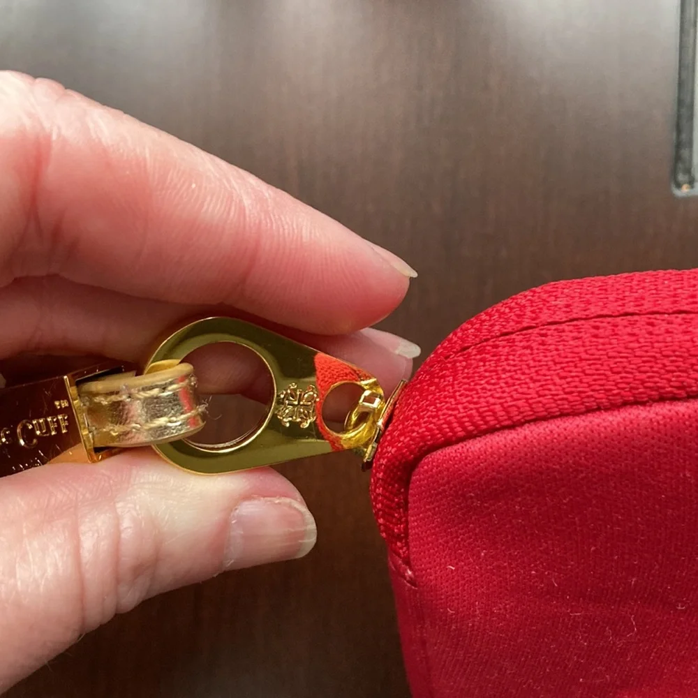 Excellent Used Condition! Ruby Red Rustic Cuff Wristlet/ Pouch! - Picture 8 of 13